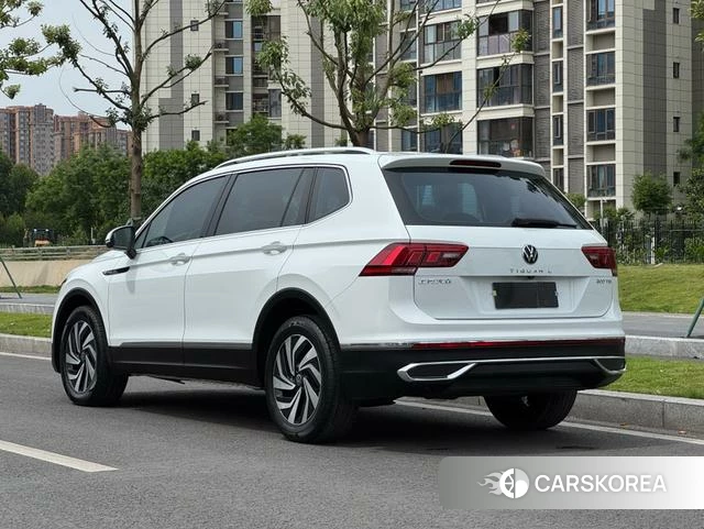 Volkswagen Tiguan L 2023 Белый из Китая, фото 3