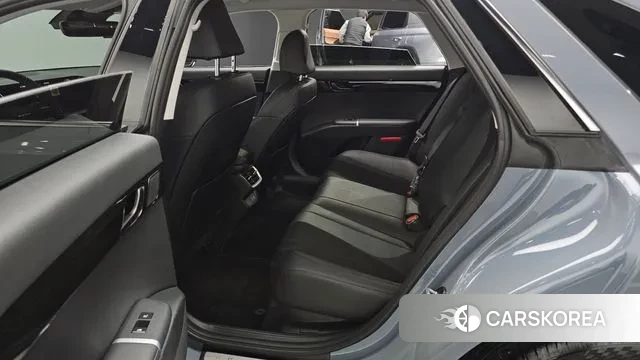 Hyundai Grandeur (GN7) 2025 Светло-серебряный цвет из Кореи, фото 3