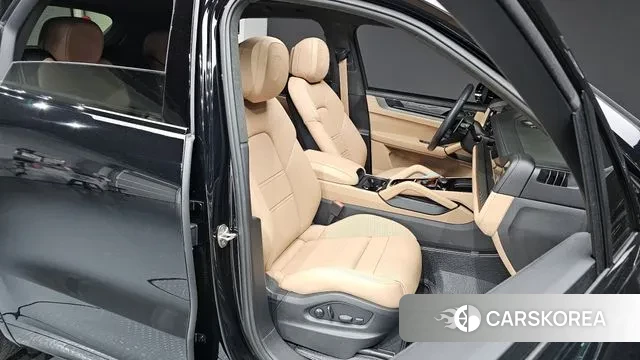 Porsche Cayenne (PO536) 2024 Черный из Кореи, фото 3