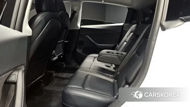 Tesla Model Y 2021 Белый из Кореи, фото 3