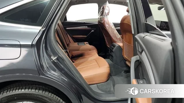 Audi Q5 (FY) 2023 Серый из Кореи, фото 3