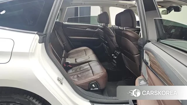 BMW 6 Series GT (G32) 2023 Белый из Кореи, фото 3