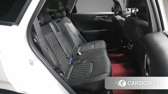 Kia Sportage 5th Generation 2024 Белый из Кореи, фото 3