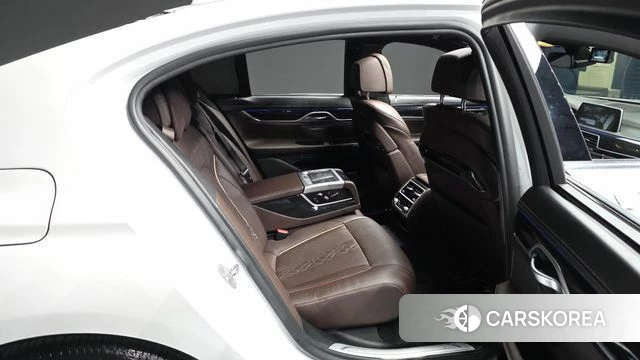 BMW 7 Series (G11) 2018 Белый из Кореи, фото 3