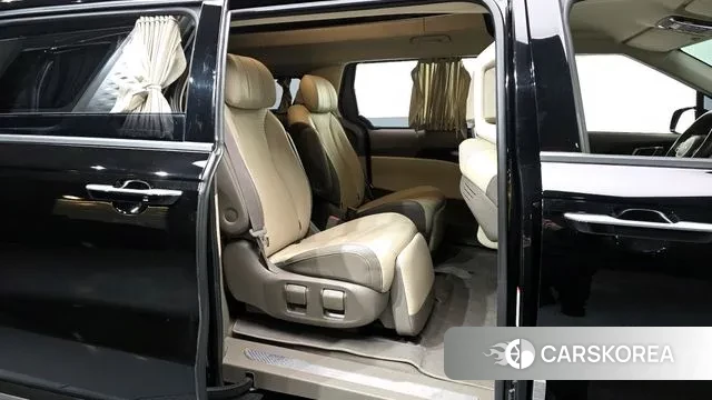 Kia Carnival 4th generation 2021 Черный из Кореи, фото 3