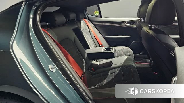 Kia Stinger Meister 2022 Темно-зеленый из Кореи, фото 3