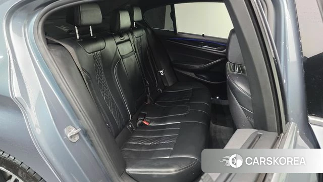 BMW 5 Series (G30) 2018 Серый из Кореи, фото 3