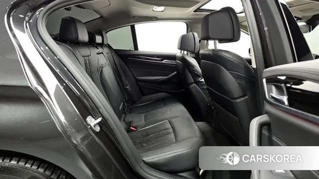 BMW 5 Series (G30) 2019 Серый из Кореи, фото 3