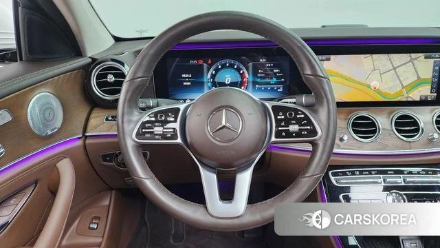 Mercedes-Benz E-Class W213 2020 Белый из Кореи, фото 3