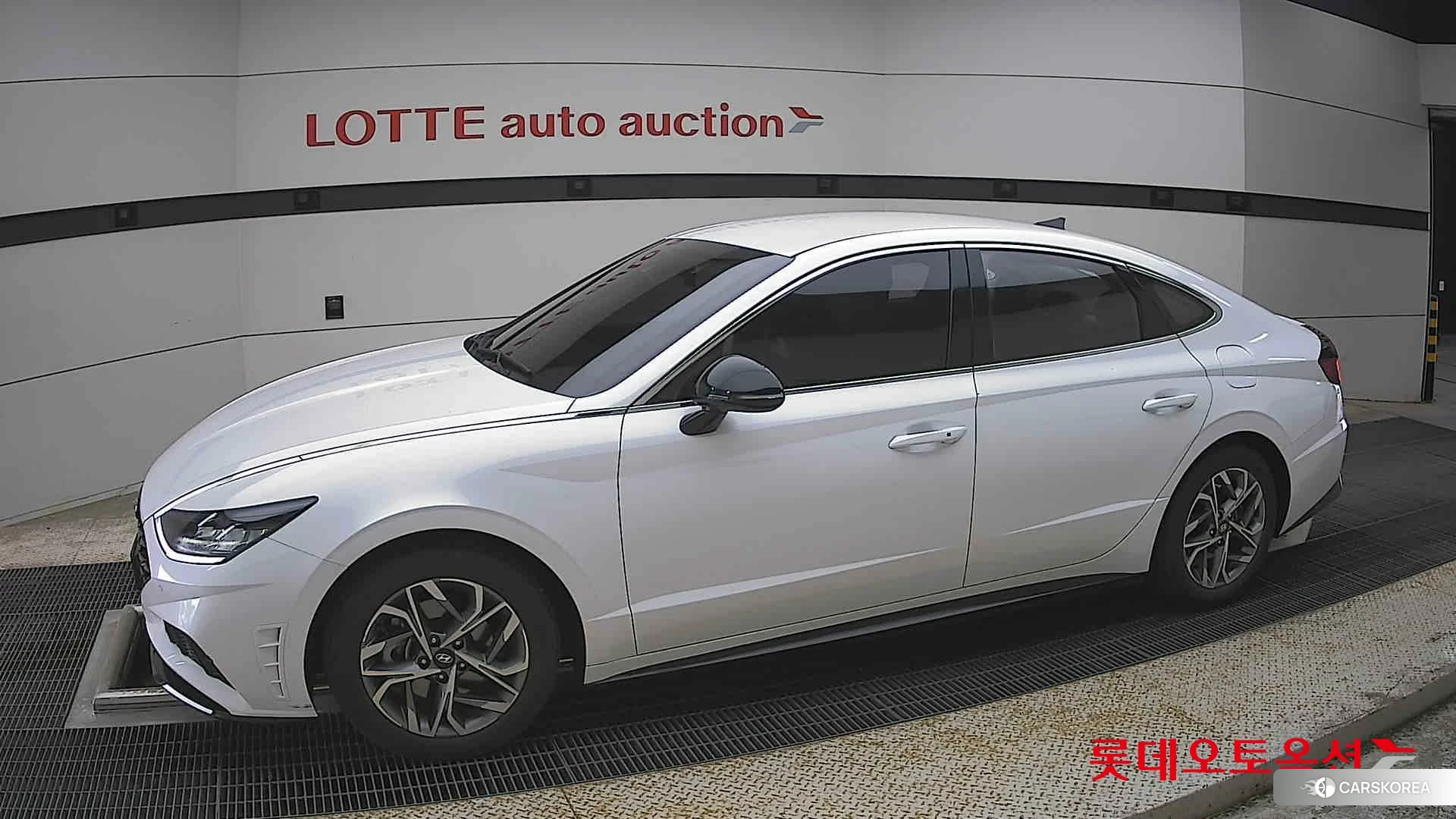 Hyundai Sonata 2022 Creamy White Pearl (optional) из Кореи, фото 3