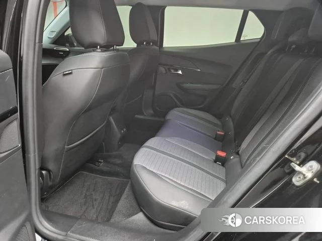 Peugeot e-2008 second generation 2022 Черный из Кореи, фото 3