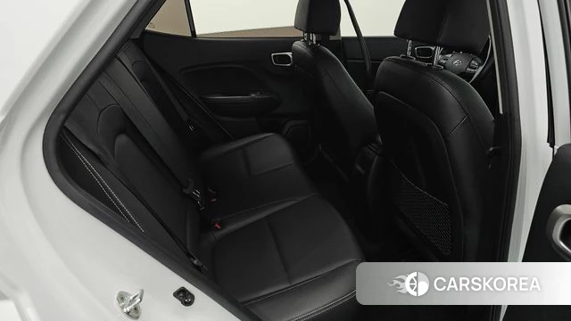 Hyundai Venue 2022 Белый из Кореи, фото 3