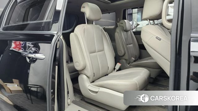 Kia The New Carnival 2018 Черный из Кореи, фото 3