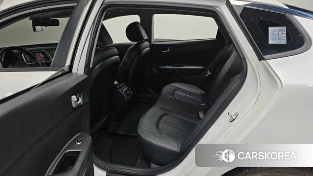 Kia The New K5 2nd generation 2018 Белый из Кореи, фото 3