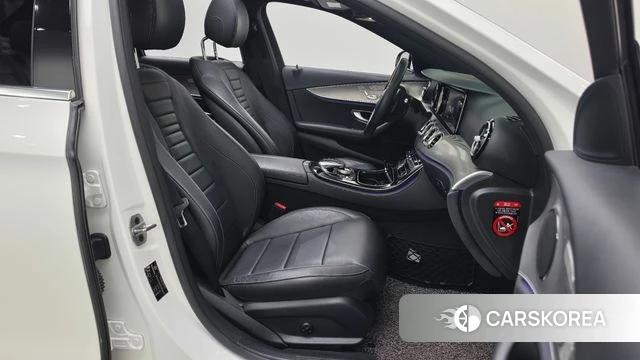 Mercedes-Benz E-Class W213 2019 Белый из Кореи, фото 3
