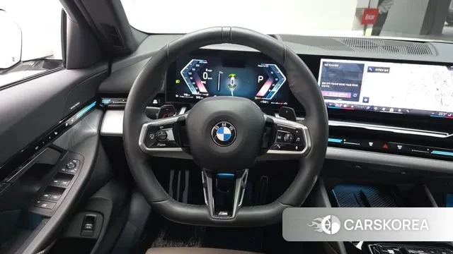 BMW 5 Series (G60) 2024 Белый из Кореи, фото 3