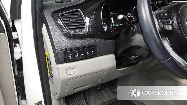 Kia The New Carnival 2019 Белый из Кореи, фото 3