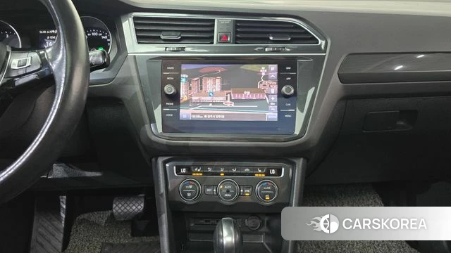 Volkswagen Tiguan second Generation 2020 Серый из Кореи, фото 3