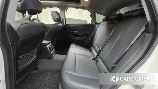 BMW 3 Series GT (F34) 2018 Белый из Кореи, фото 3