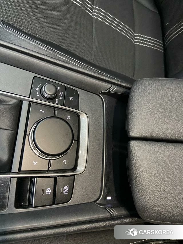 Mazda CX-50 line also 2023 Белый из Китая, фото 3