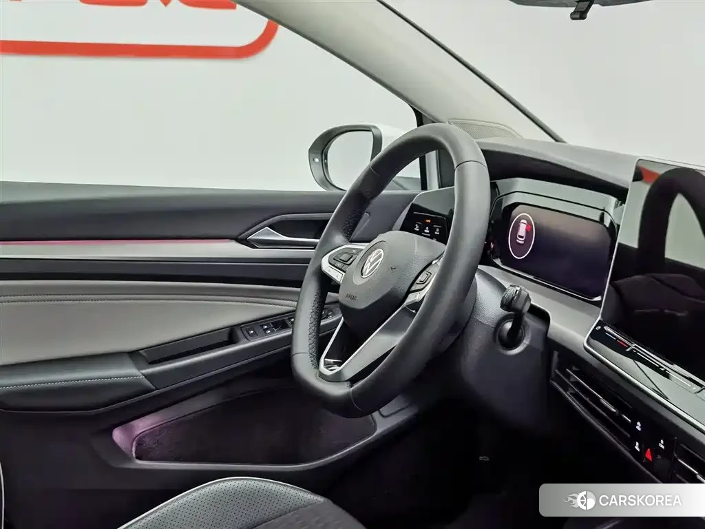 Volkswagen Golf 2025 Белый из Китая, фото 3