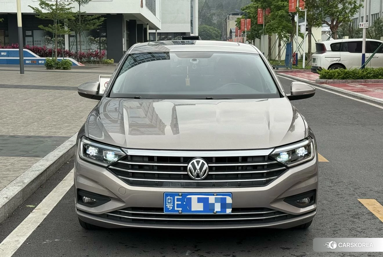 Volkswagen Sagitar 2020 Коричневый из Китая, фото 3