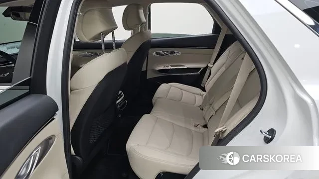 Genesis GV70 2023 Белый из Кореи, фото 3