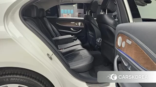 Mercedes-Benz E-Class W213 2020 Белый из Кореи, фото 3