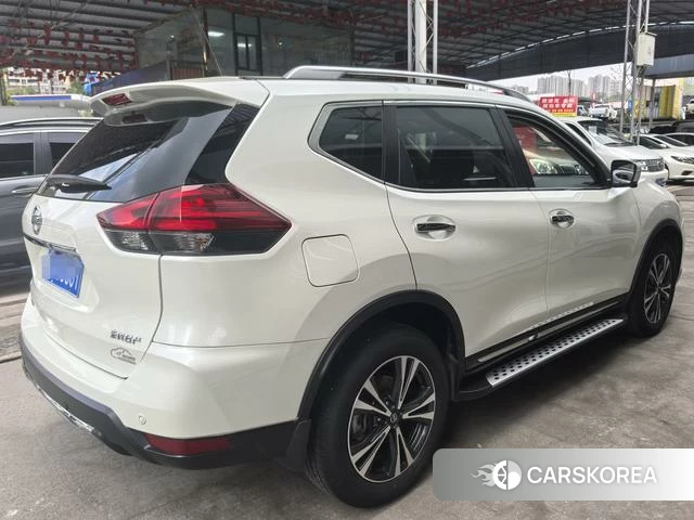 Nissan Qijun 2021 Белый из Китая, фото 3