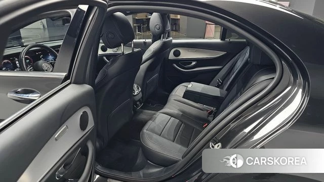 Mercedes-Benz E-Class W213 2021 Серый из Кореи, фото 3