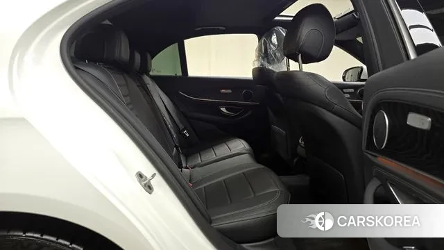 Mercedes-Benz E-Class W213 2020 Белый из Кореи, фото 3