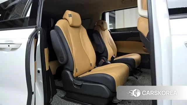 Kia Carnival 4th generation 2023 Белый из Кореи, фото 3