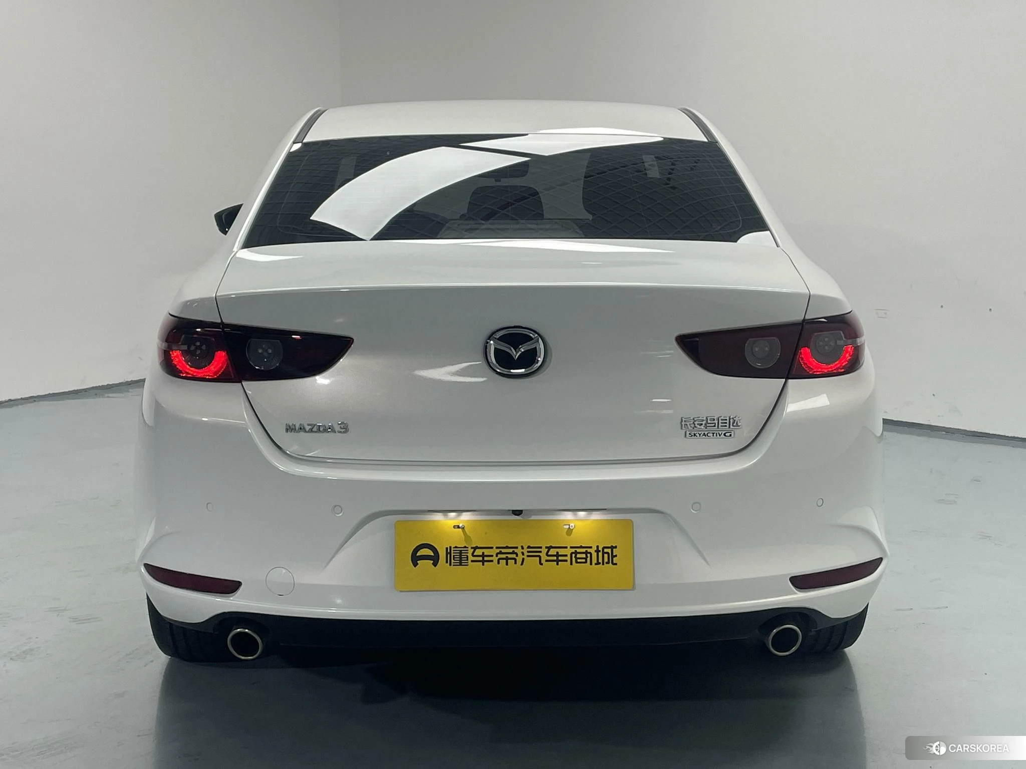 Mazda 3 2021 Белый из Китая, фото 3