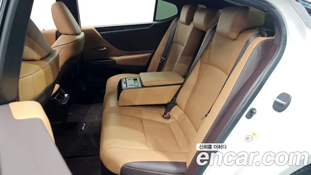 Lexus ES300h 7th generation id 2710521 из Кореи 3