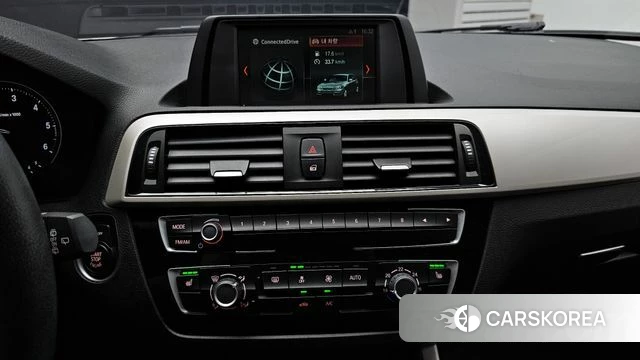 BMW 1 Series (F20) 2018 Белый из Кореи, фото 3