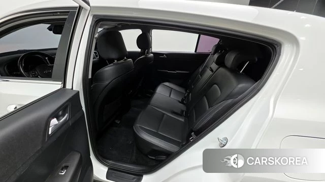 Kia Sportage The Bold 2021 Белый из Кореи, фото 3