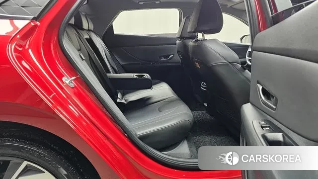Hyundai The New Avante (CN7) 2024 Красный из Кореи, фото 3