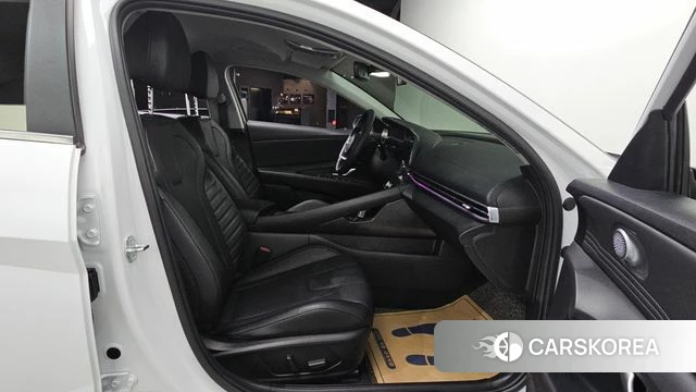 Hyundai Avante (CN7) 2022 Белый из Кореи, фото 3
