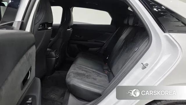 Hyundai The New Avante (CN7) 2024 Белый из Кореи, фото 3