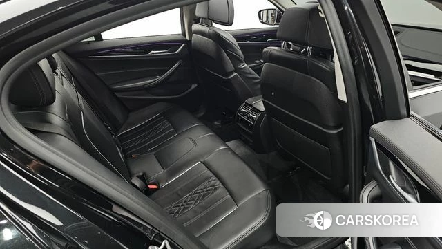 BMW 5 Series (G30) 2019 Черный из Кореи, фото 3