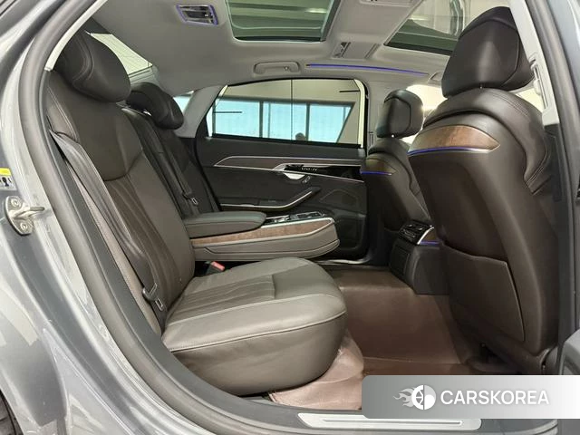 Audi A8 2019 Темно-серый из Китая, фото 3