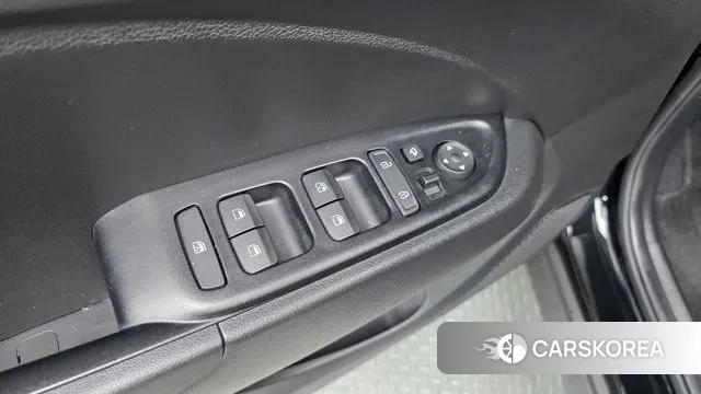 Hyundai Venue 2019 Черный из Кореи, фото 3