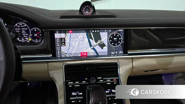 Porsche Panamera (971) 2021 Серебристо-серый из Кореи, фото 3