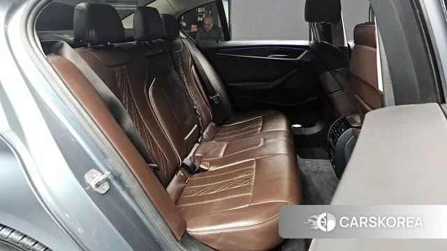 BMW 5 Series (G30) 2018 Серый из Кореи, фото 3