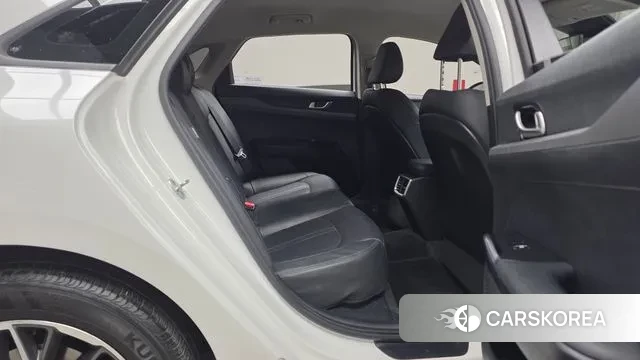 Kia K5 3rd generation 2022 Белый из Кореи, фото 3