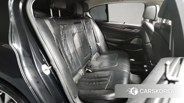 BMW 5 Series (G30) 2018 Черный из Кореи, фото 3