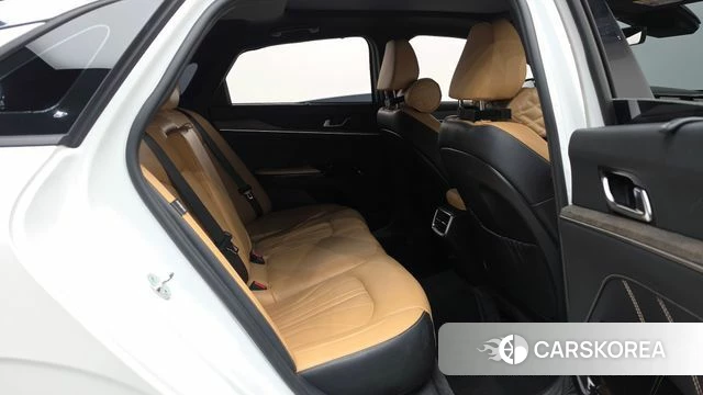 Kia K5 3rd generation 2023 Белый из Кореи, фото 3