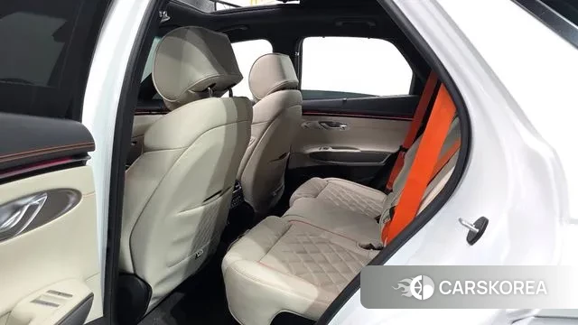 Genesis GV70 2024 Белый из Кореи, фото 3