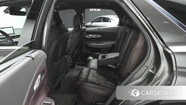 Genesis GV70 2024 Серый из Кореи, фото 3