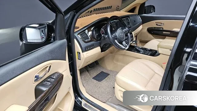 Kia The New Carnival 2018 Черный из Кореи, фото 3